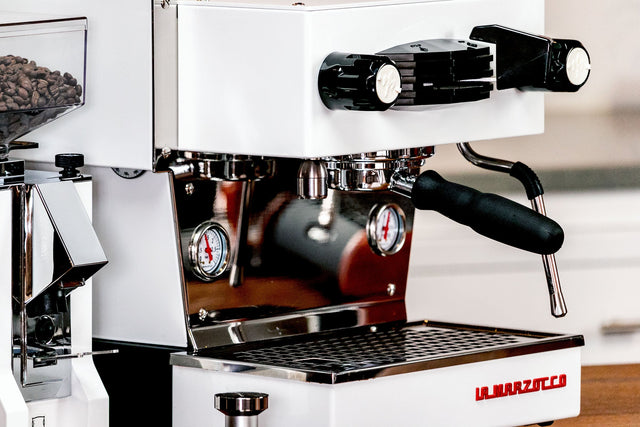 La Marzocco Bottomless Portafilter and Linea Mini, Clive Coffee - Lifestyle